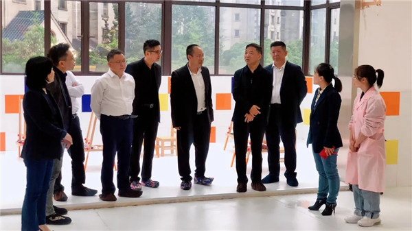 文演教育｜集團(tuán)公司黨委書記、董事長(zhǎng)李曉浩一行深入江